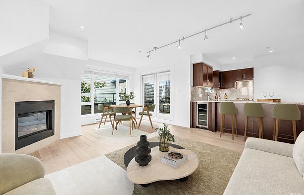 304 1880 W 57th Avenue South Granville