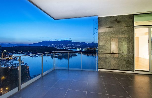 2601 277 Thurlow Street Coal Harbour