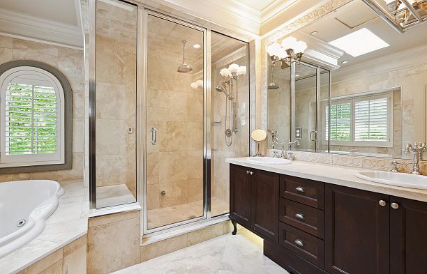 3593 Mackenzie Street Arbutus