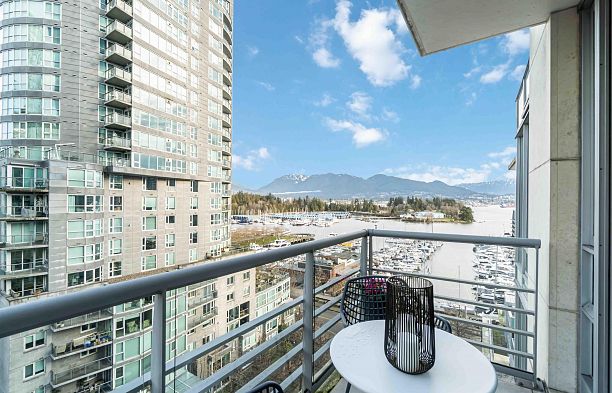 1007 590 Nicola Street Coal Harbour