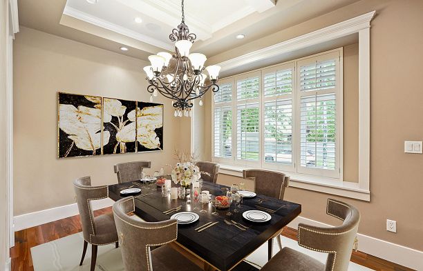 3593 Mackenzie Street Arbutus