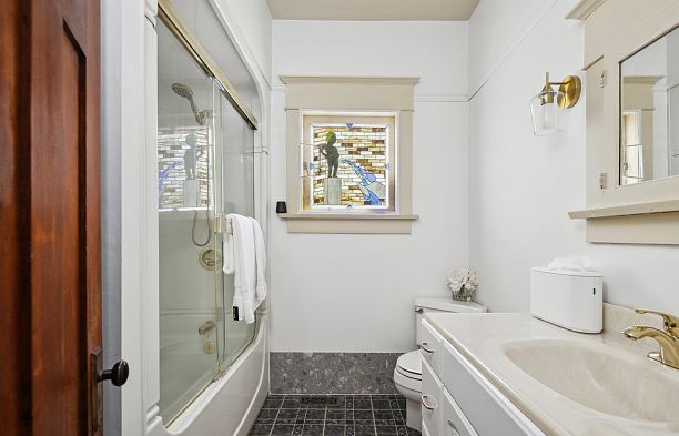 4190 W 11th Avenue Point Grey