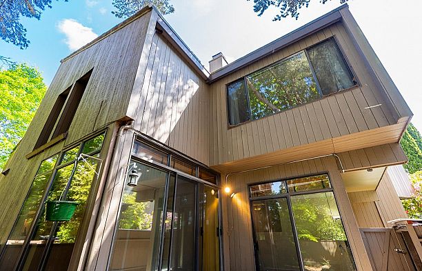 4422 Yew Street Quilchena