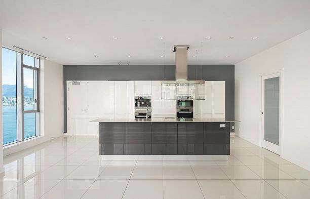2601 277 Thurlow Street Coal Harbour