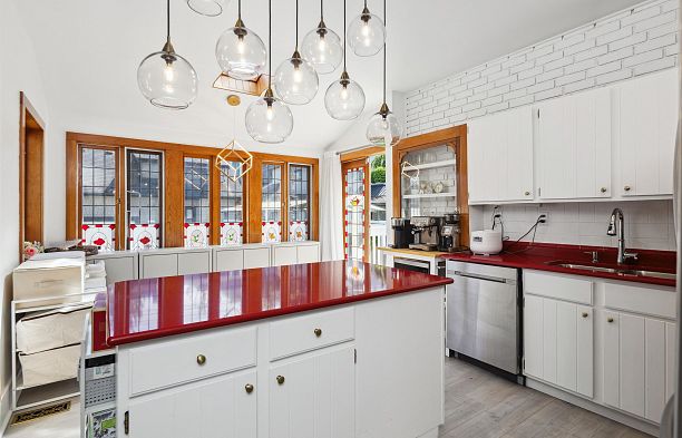 4190 W 11th Avenue Point Grey