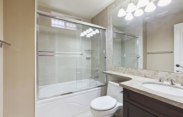 3593 Mackenzie Street Arbutus