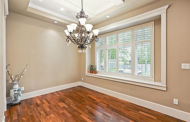 3593 Mackenzie Street Arbutus