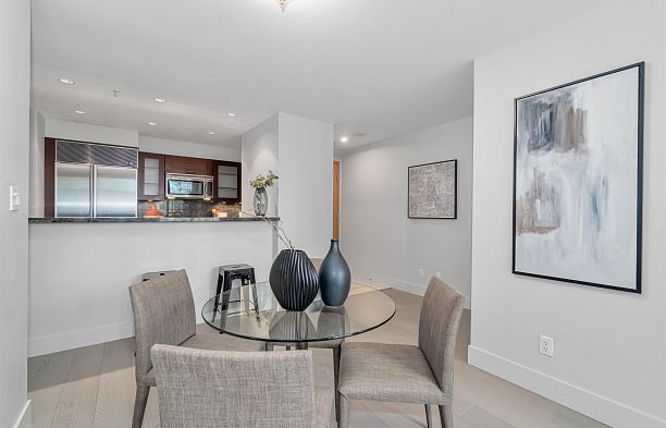1007 590 Nicola Street Coal Harbour