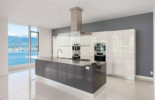 2601 277 Thurlow Street Coal Harbour