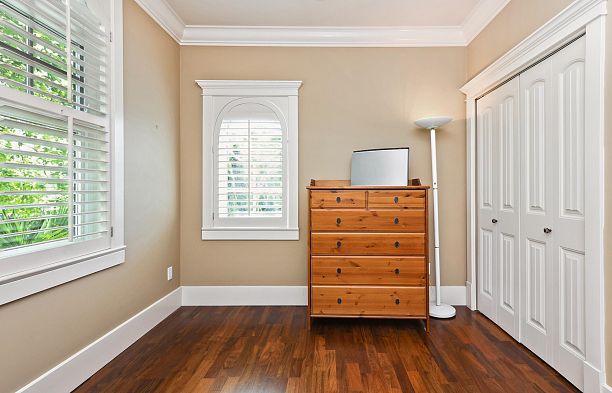3593 Mackenzie Street Arbutus