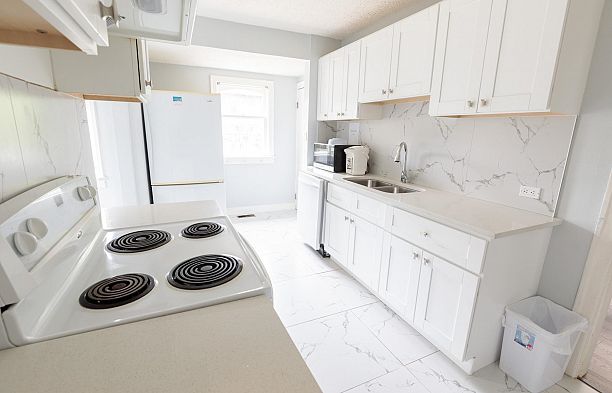 2529 W 41st Avenue Kerrisdale