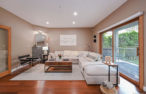 5459 Crown Street Dunbar