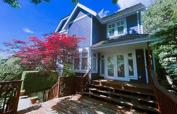 2716 W 37th Avenue Kerrisdale