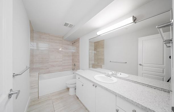 2716 W 37th Avenue Kerrisdale