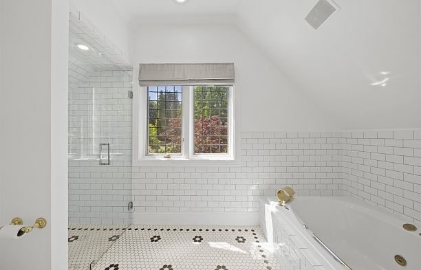 1323 The Crescent Crescent Shaughnessy