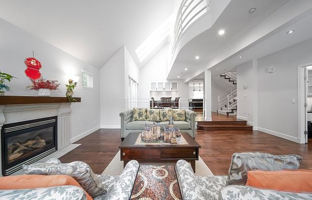 2716 W 37th Avenue Kerrisdale