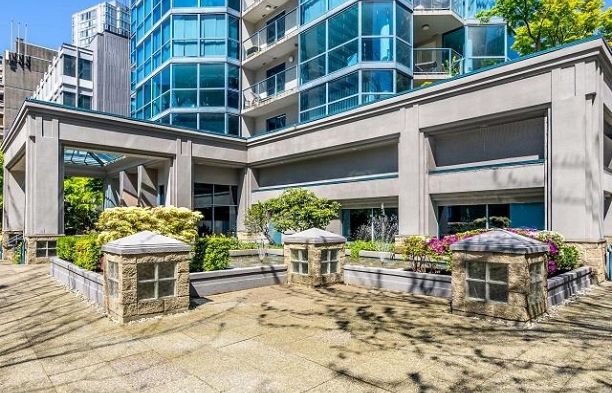 303 1415 W Georgia Street Coal Harbour