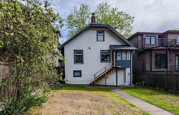3841 W 24th Avenue Dunbar