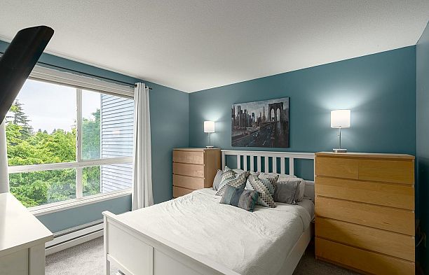 406 189 Ontario Place Main