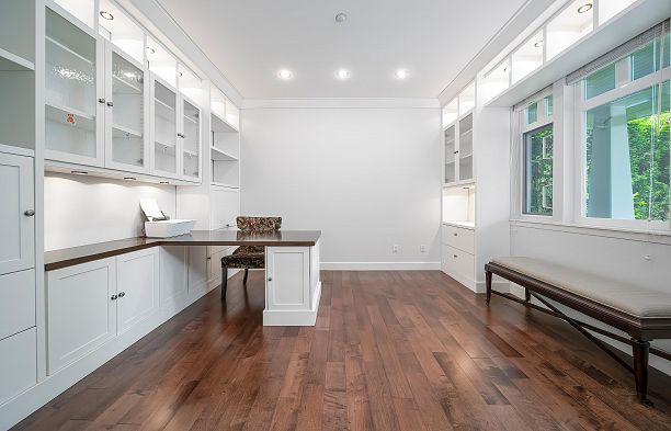 2716 W 37th Avenue Kerrisdale