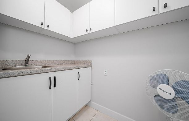 2716 W 37th Avenue Kerrisdale