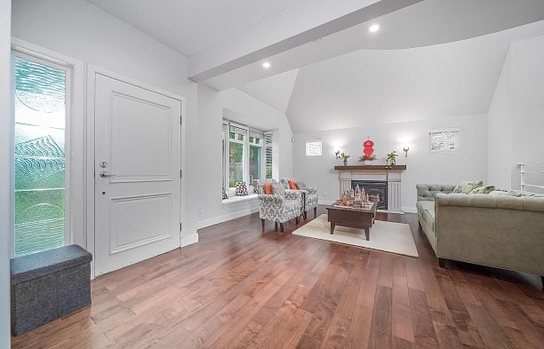 2716 W 37th Avenue Kerrisdale