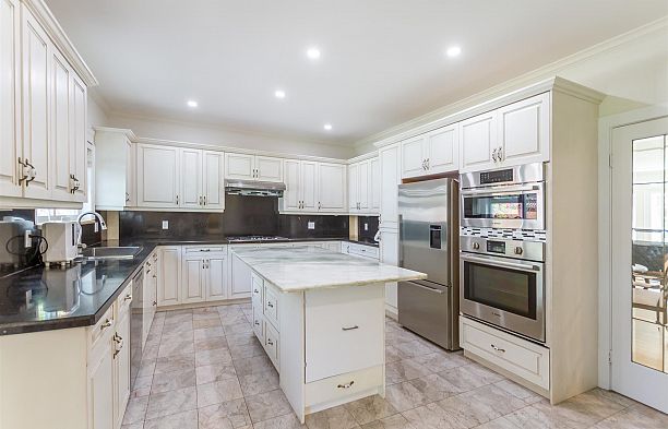 1369 W 55th Avenue South Granville