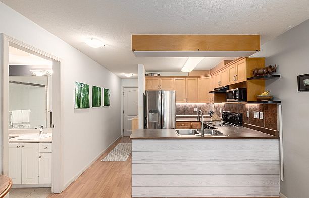 406 189 Ontario Place Main