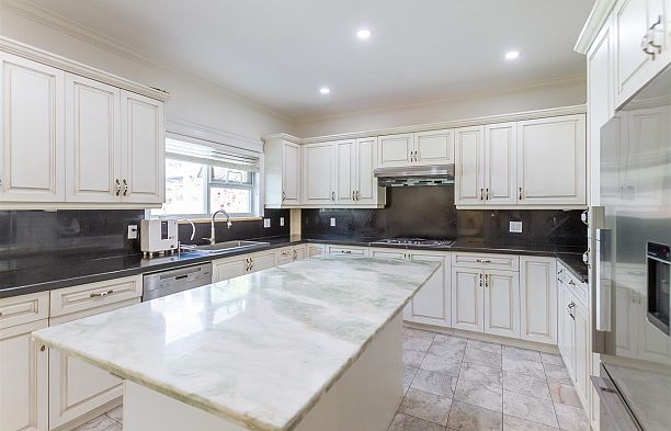 1369 W 55th Avenue South Granville