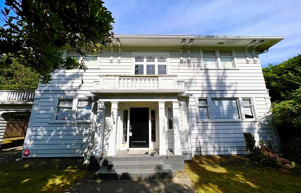 5776 Angus Drive South Granville