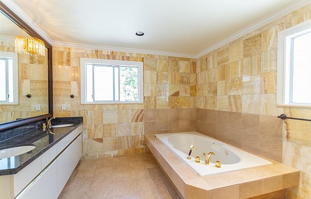 1369 W 55th Avenue South Granville