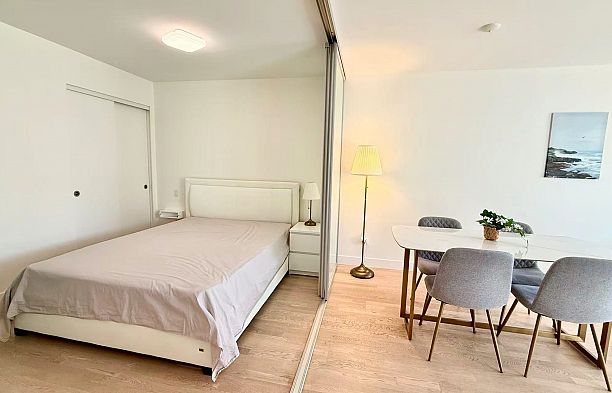 307 4355 W 10th Avenue Point Grey