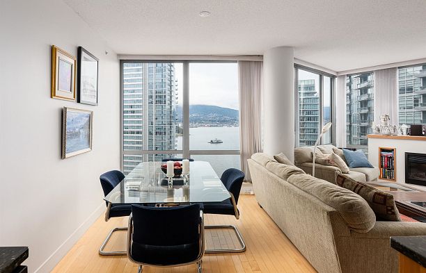 2001 1228 W Hastings Street Coal Harbour