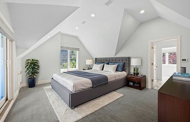 1323 The Crescent Crescent Shaughnessy
