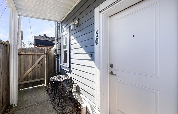 50 E 47 AVENUE, Vancouver BC V5W 2A5 Main