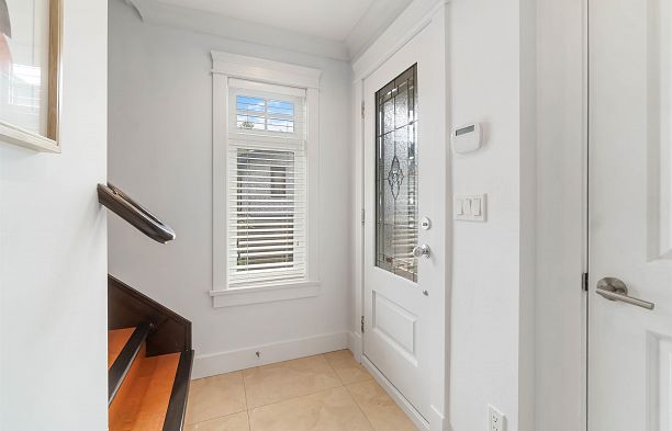2721 W 5th Avenue Kitsilano
