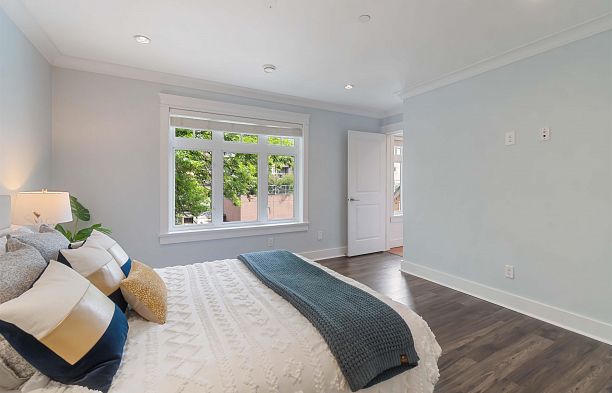 2721 W 5th Avenue Kitsilano