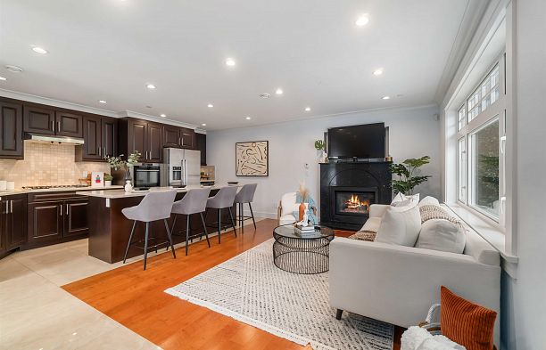 2721 W 5th Avenue Kitsilano