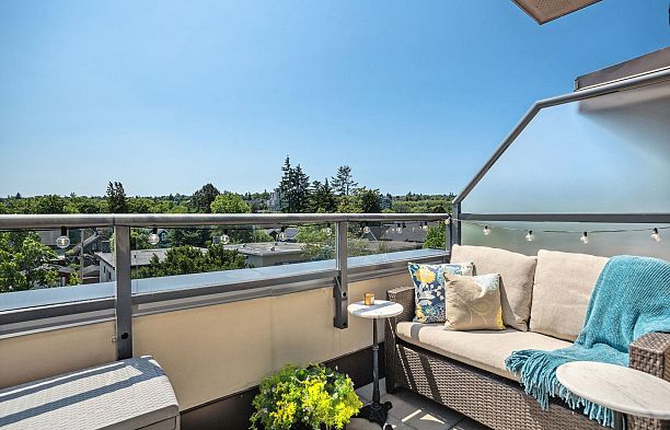 207 1961 Collingwood Street Kitsilano