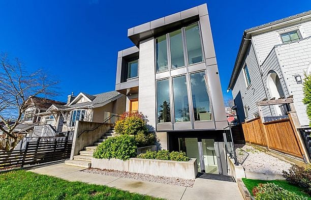 3941 W 24th Avenue Dunbar