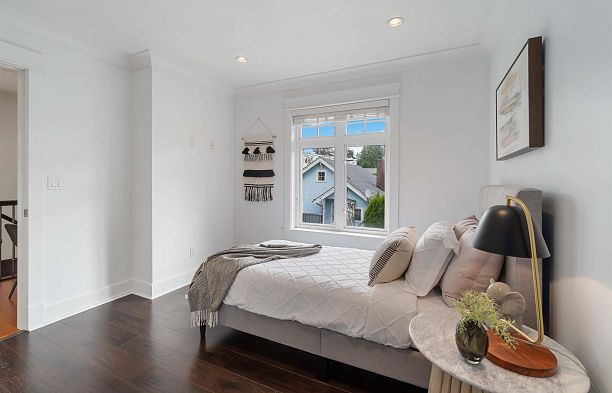 2721 W 5th Avenue Kitsilano