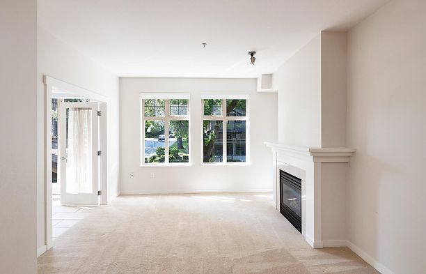 201 4883 Maclure Mews Quilchena