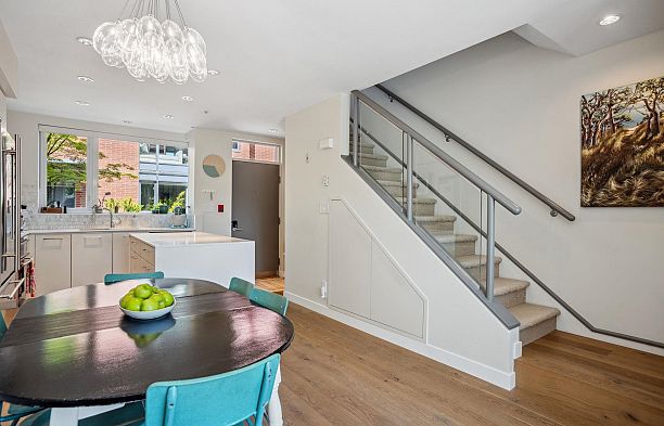 207 1961 Collingwood Street Kitsilano