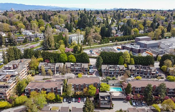 3961 Springtree Drive Quilchena