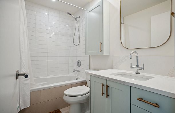 207 1961 Collingwood Street Kitsilano