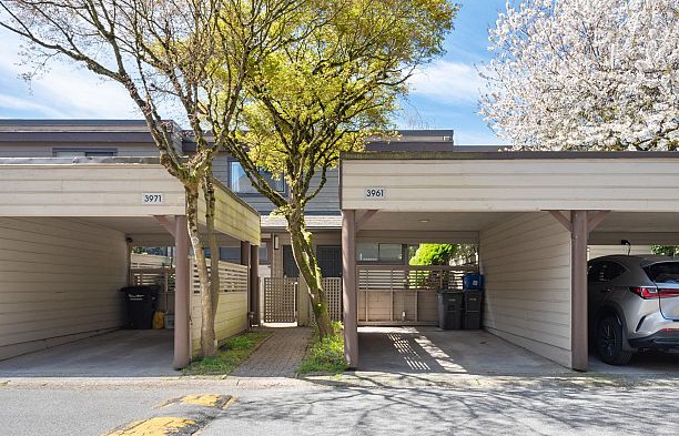 3961 Springtree Drive Quilchena