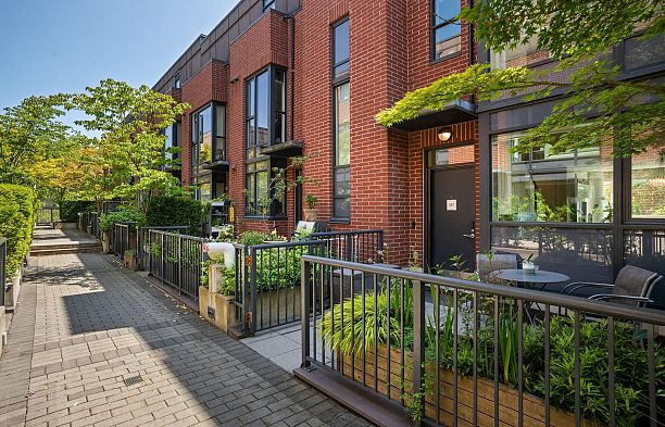 207 1961 Collingwood Street Kitsilano