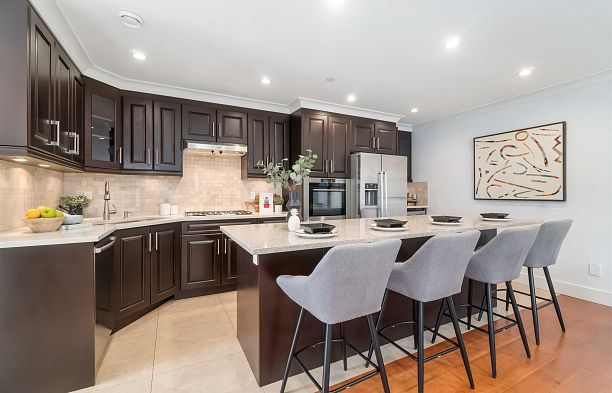 2721 W 5th Avenue Kitsilano