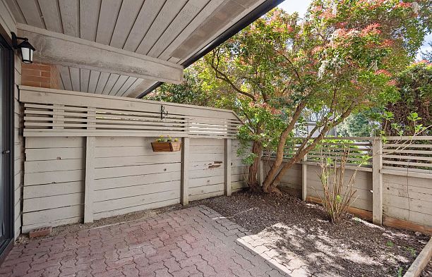 3961 Springtree Drive Quilchena