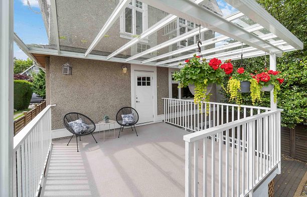 2721 W 5th Avenue Kitsilano